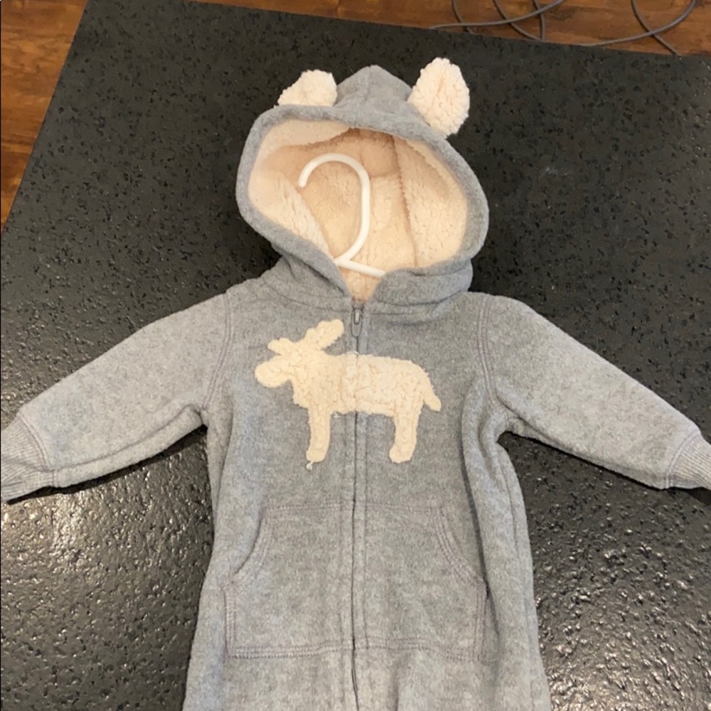 NWT - fleece moose onesie. Size 3 months